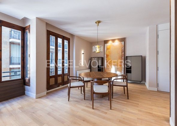 Financis | Inmobiliaria Valencia · Venta de Pisos Valencia Centro Financis | Inmobiliaria Valencia · Venta de Pisos Valencia Centro
